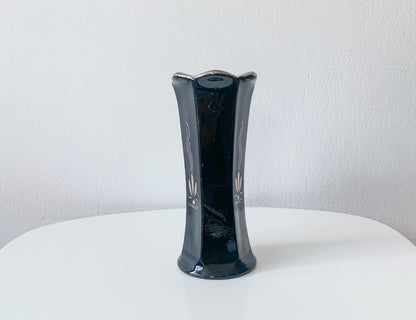 Vintage Art Deco vase of dark green glass, Riihimaki Finland, 1949