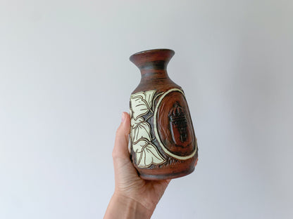 Vintage art ceramic vase Three Crowns. Designer Nils Danielsson. Neda Visby, Sweden 1970s